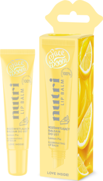 Balsam do ust FaceBoom Nutri Lemon Pie, rozświetlający, w żółtej tubce obok pudełka z cytrynami.