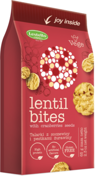 Czerwona torebka Lestello Lentil Bites z żurawiną, widok z przodu. Grafika talarków, napisy "Vege" i "Gluten FREE".