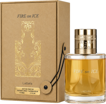 Perfumy Lattafa Fire On Ice EDP, złota butelka i beżowe pudełko ze złotym ornamentem, widok z przodu pod kątem.