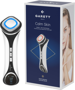 Biało-czarne urządzenie Garett Beauty Calm Skin do mezoterapii bezigłowej, obok granatowego pudełka.