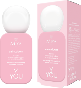 Różowe serum MIYA Y.YOU calm.down na zaczerwienienia 30ml z pudełkiem, widok z przodu.