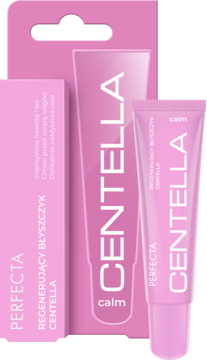 Różowy błyszczyk Perfecta Centella Calm w tubce i opakowaniu kartonowym na czarnym tle, widok z przodu.
