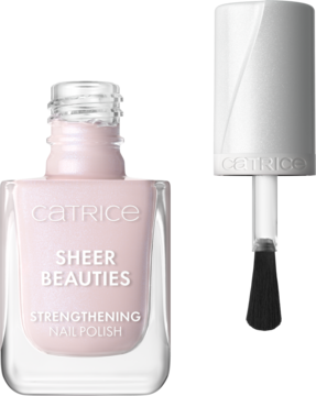 Wzmacniający lakier Catrice Sheer Beauties 040 Fluffy Cotton Candy, jasnoróżowy w szklanej butelce, obok pędzelek.