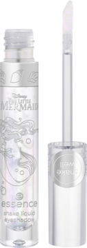 Płynny cień Essence The Little Mermaid w przezroczystej butelce z perłowym płynem, widoczny aplikator i tekst "shake well".
