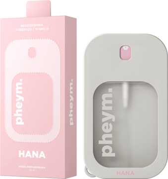 Perfumy HANA pheym. w jasnoszarej butelce i różowym opakowaniu z białymi kwiatami i wanilią, stojące obok siebie.
