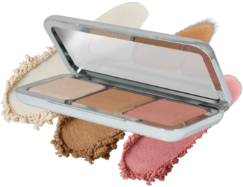 Otwarta paleta Tuli Labs Contour Trio z bronzerem, różem i rozświetlaczem, leży na rozmazanych próbkach kolorów.