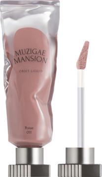 Różowy tint Muzigae Mansion Objęt Liquid Poise w miękkim opakowaniu, aplikator z produktem obok, widok z przodu.