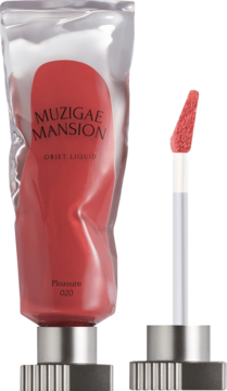 Frontalny widok tintu Muzigae Mansion Objet Liquid Pleasure 020 w przezroczystej tubce, matowe wykończenie.