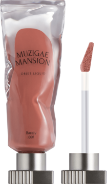 Brzoskwiniowy tint do ust Muzigae Mansion Objet Liquid Barely 001, tubka i aplikator z pędzelkiem.