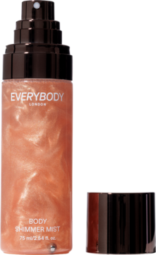 EVERYBODY LONDON Body Shimmer Mist, brzoskwiniowy z brokatem, w przeźroczystej butelce z odkręconą nakrętką.