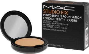 MAC Studio Fix Powder Plus Foundation, matujący podkład w pudrze w otwartym kompakcie i pudełku, beżowy odcień, refillable.