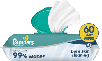 Pampers Aqua Pure chusteczki nawilżane, 99% wody, 60 sztuk. Otwarte turkusowe opakowanie z widokiem białych chusteczek.