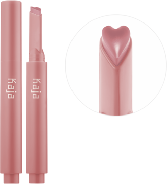 Dwóch różowych błyszczyków Kaja Heart Melter w sztyfcie, jeden otwarty z sercowatą końcówką, zbliżenie na detal.