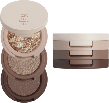 Trio cieni Kaja Beauty Bento Forest Night, trzy błyszczące odcienie od beżu do brązu w stosie.