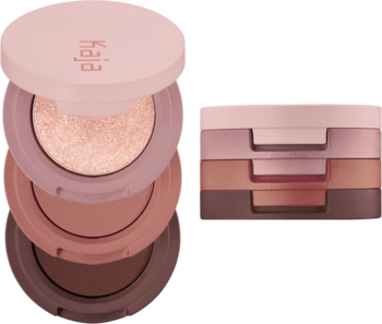 Kaja Beauty Bento trio cieni Chocolate Dahlia, otwarte z beżem, różem i brązem; obok zamknięte, piętrowe paletki.