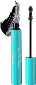 Your Hero Mascara Deep Black, turkusowa tubka ze złotym logo, odkręcona szczoteczka i smuga tuszu.