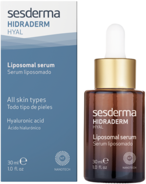 Sesderma Hidraderm HYAL serum z kwasem hialuronowym w brązowej butelce i niebieskim pudełku, z przodu.