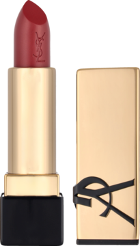 Czerwona szminka YSL w złotej obudowie, otwarta, z widoczną skuwką z logo, na bordowym tle.