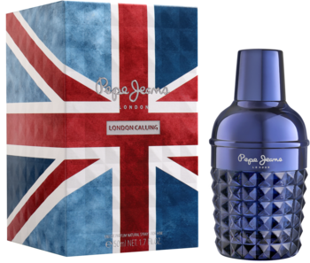 Pepe Jeans London Calling For Him – ciemna butelka z wypukłym wzorem obok pudełka z flagą Union Jack.