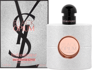 YSL Black Opium Glitter woda perfumowana. Biały flakon i srebrne, brokatowe pudełko z logo YSL i napisem Black Opium.