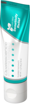 Pasta Opalescence Whitening Sensitivity Relief Cool Mint, biała tuba z turkusową górą, miętowy liść, widok z przodu.
