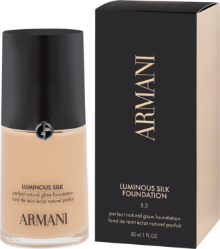Podkład Armani Luminous Silk 5.3 do naturalnego blasku, w beżowej szklanej butelce i czarnym pudełku, widok z przodu.
