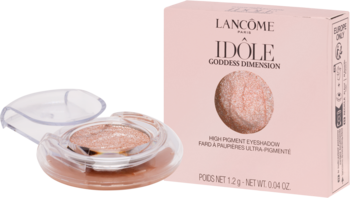 Lancôme Idôle Goddess Dimension, rozświetlający cień do powiek w otwartym kompakcie, obok różowe pudełko.