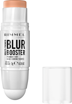 Biały sztyft Rimmel London Multitasker Blur Booster, primer i tint, z wysuniętym brzoskwiniowym wkładem. Obok leży zdjęta nakrętka.