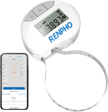 RENPHO inteligentna miarka, biała, cyfrowa z wysuniętą taśmą, obok smartfon z otwartą aplikacją Renpho.