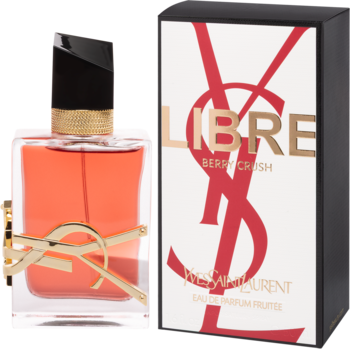 Perfumy YSL Libre Berry Crush, butelka z pomarańczowym płynem i złotym logo. Obok białe pudełko. Widok z przodu.