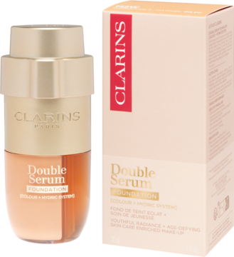 Fluid do twarzy Clarins Double Serum Foundation, złoto-beżowa butelka z pompką i pudełko, widok z przodu.