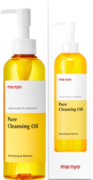 Ma:nyo Pure Cleansing Oil, żółty olejek w przezroczystej butelce z pompką i kartonowe opakowanie, przód.