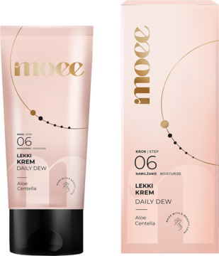Różowy lekki krem Moee Daily Dew w tubce i pudełku, z czarną nakrętką i Aloe Centella, widok z przodu.