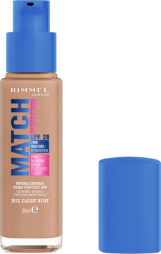 Podkład Rimmel Match Perfection SPF 20 Classic Beige, beżowa butelka z niebieską pompką, obok leży niebieska zakrętka.