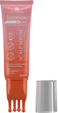 Czerwone serum Seboradin Pro Density do skóry głowy z grzebieniowym aplikatorem, widok z boku.
