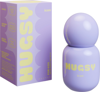 Fioletowa butelka perfum Hugsy The Icon dla dzieci w kształcie klepsydry i stojące obok pasujące pudełko.