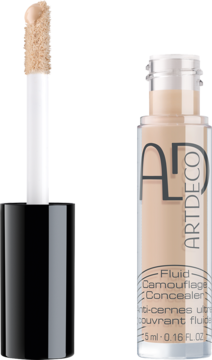 Korektor Artdeco Fluid Camouflage Concealer w jasnym beżu. Butelka i wyciągnięty aplikator widoczne z przodu.