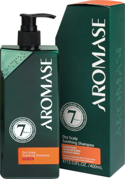 Szampon AROMASE Dry Scalp Soothing do suchej skóry w ciemnozielonej butelce z pompką i pudełku. Widok z przodu.