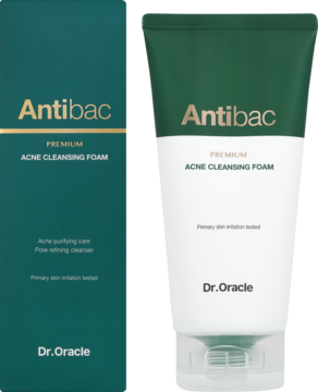 Dr. Oracle Antibac Premium Acne Cleansing Foam, zielone pudełko i biała tuba z zielonym akcentem, widok z przodu.