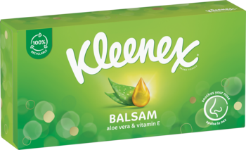 Kleenex Balsam chusteczki, zielone pudełko z logo i napisem 'aloe vera & vitamin e', widok z przodu.