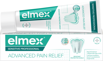 Biała tubka pasty elmex Sensitive Professional Advanced Pain Relief leżąca na białym opakowaniu, widok z góry.