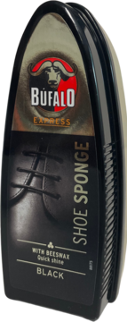Black Búfalo Express shoe sponge, front view. Contains beeswax for quick shine, with shoe lace graphic.