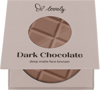 Lovely Dark Chocolate, matowy puder brązujący do twarzy, w otwartym beżowym opakowaniu, z brązowym wkładem w kratkę.