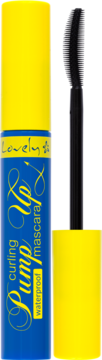 Wodoodporny tusz Lovely Pump Up Curling w niebiesko-żółtym opakowaniu, obok czarna silikonowa szczoteczka.