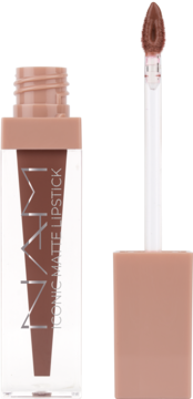 NAM Iconic Matte Lipstick Toffee nr 8, brązowy płynny, widok z przodu z wyjętym aplikatorem.