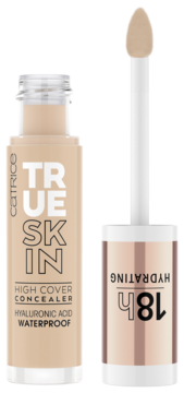 Korektor Catrice True Skin High Cover w beżowej butelce, z wyjętym aplikatorem. Nawilża 18h, wodoodporny.