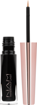 Otwarty czarny wodoodporny eyeliner NAM z różowo-złotą zakrętką i cienkim pędzelkiem z brązową końcówką.