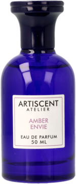 Męska woda perfumowana Artiscent Atelier Amber Envie 50 ml w ciemnoniebieskiej butelce, widok z przodu.
