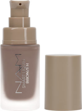 Bronzer w płynie NAM Smart Liquid nr 2 w matowej, szklanej butelce z beżową pompką i oddzielną nakrętką, widok z przodu.