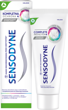 Pasta Sensodyne Kompletna Ochrona+ w białej tubce z fioletowym logo, obok zielono-białe pudełko, widok przodem.